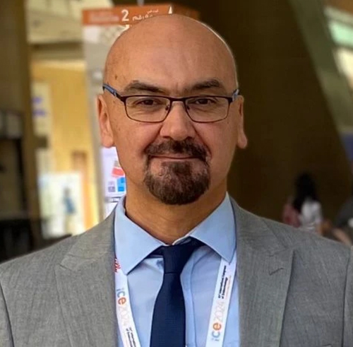 Dr. Furat Wahab